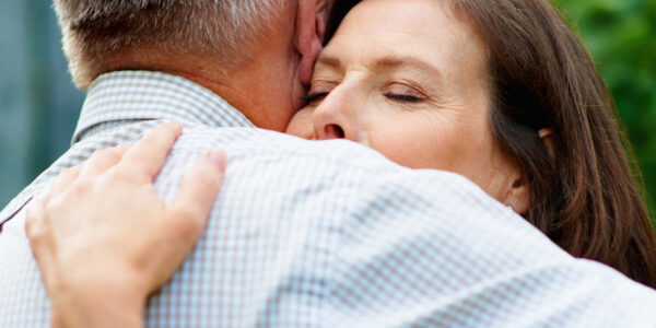 Quando o conflito vira distância: Como a Terapia de Casal ajuda a superar o afastamento e promover o reencontro